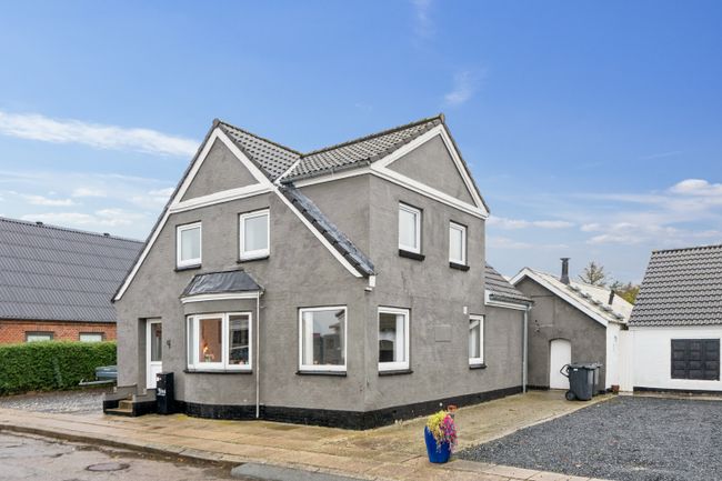 Birkager 4, Poulstrup